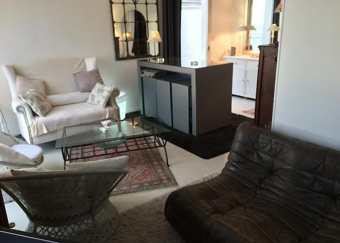 4 Personnes Proche Centre De Avec Terrasse Et Parking Prive - Fr-1-494-88 *