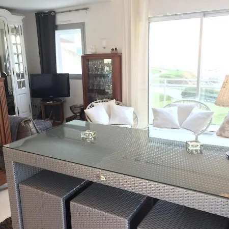 4 Personnes Proche Centre De Avec Terrasse Et Parking Prive - Fr-1-494-88 Royan