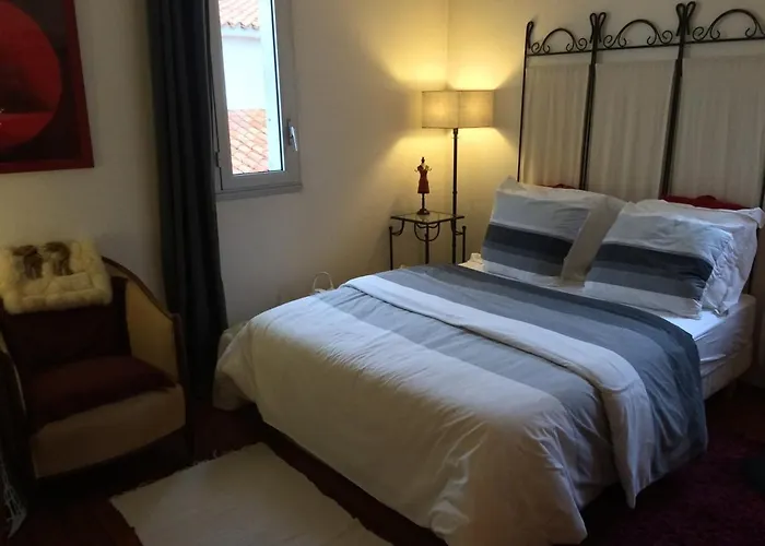 Lägenhet 4 Personnes Proche Centre De Avec Terrasse Et Parking Prive - Fr-1-494-88 *